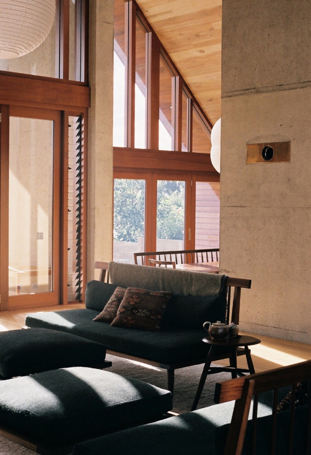 #空间#
A Japanese Style House in
Auckland suburb of Westmere, New Zealand
Architecture Design: Stevens Lawson Architects
Interior Design: Katie Lockhart Studio ​​​