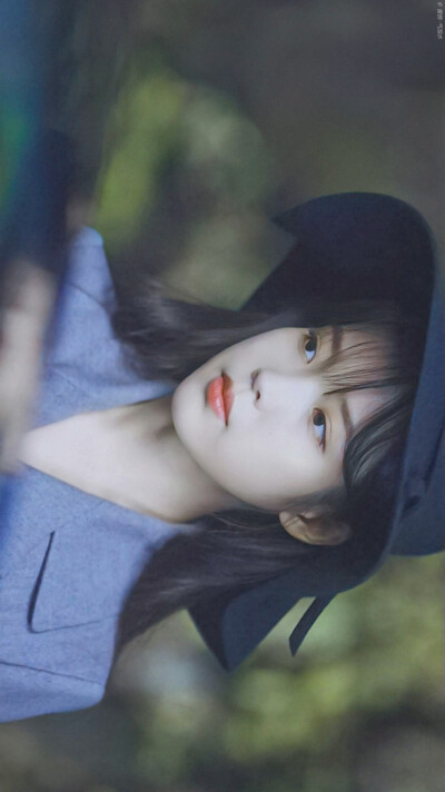 李知恩 IU
cr. 蜜桃•气泡水