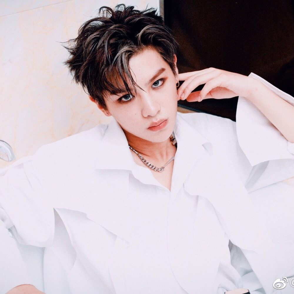 Justin黄明昊