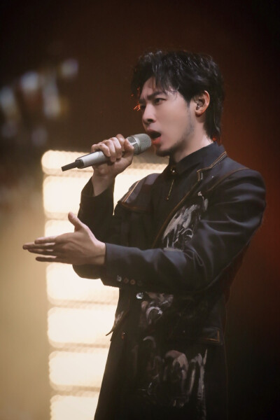 高天鹤 苏宁双十一嗨爆夜 饭拍 cr:海岸线0726|高天鹤