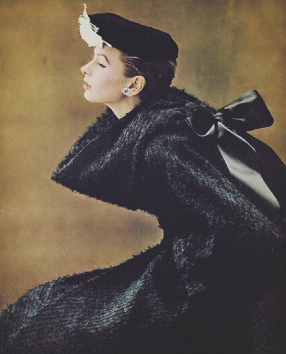 Suzy Parker for Balenciaga ，1952