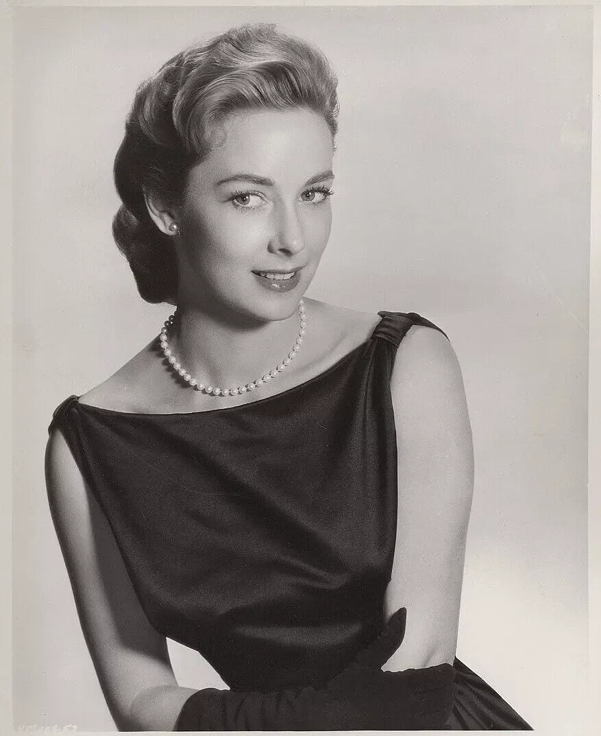 维拉·迈尔斯
Vera Miles