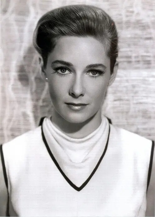 维拉·迈尔斯
Vera Miles