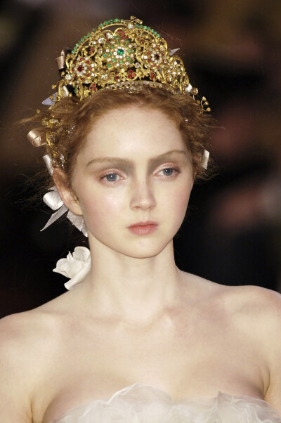 Lily Cole
Christian Lacroix Spring 2006