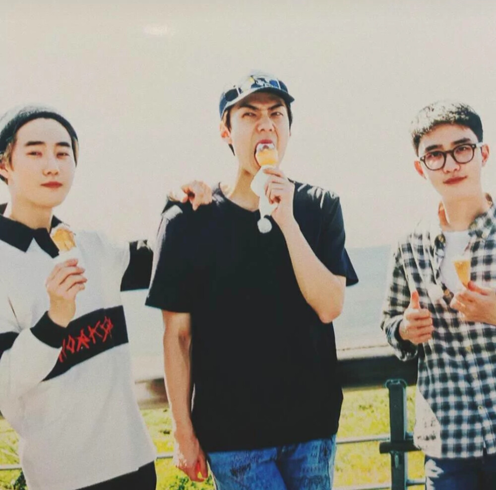 漂亮的他不说话