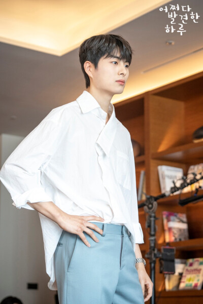 偶然发现的一天 郑干柱