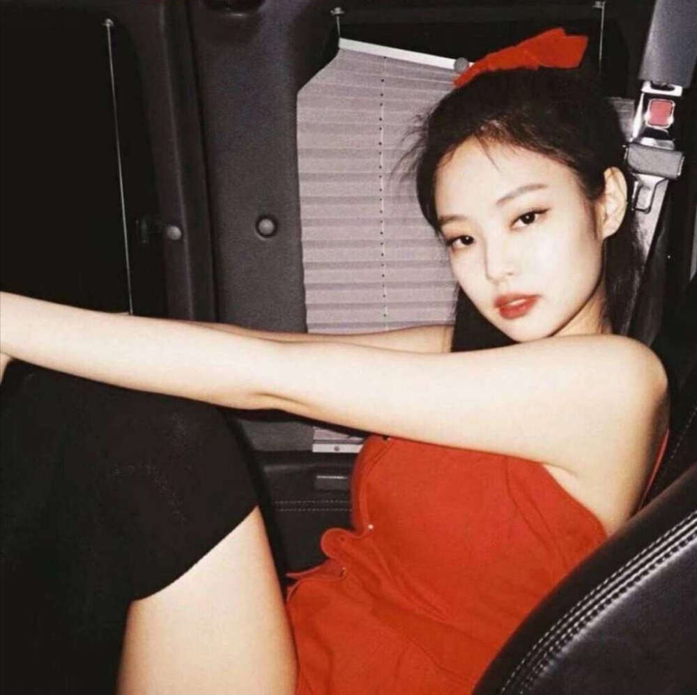 Jennie♡金智妮 头像