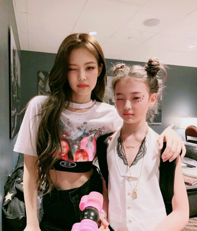 Jennie♡金智妮 头像