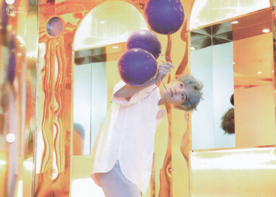闵玧其 SUGA