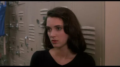 薇诺娜·瑞德
Winona Ryder 