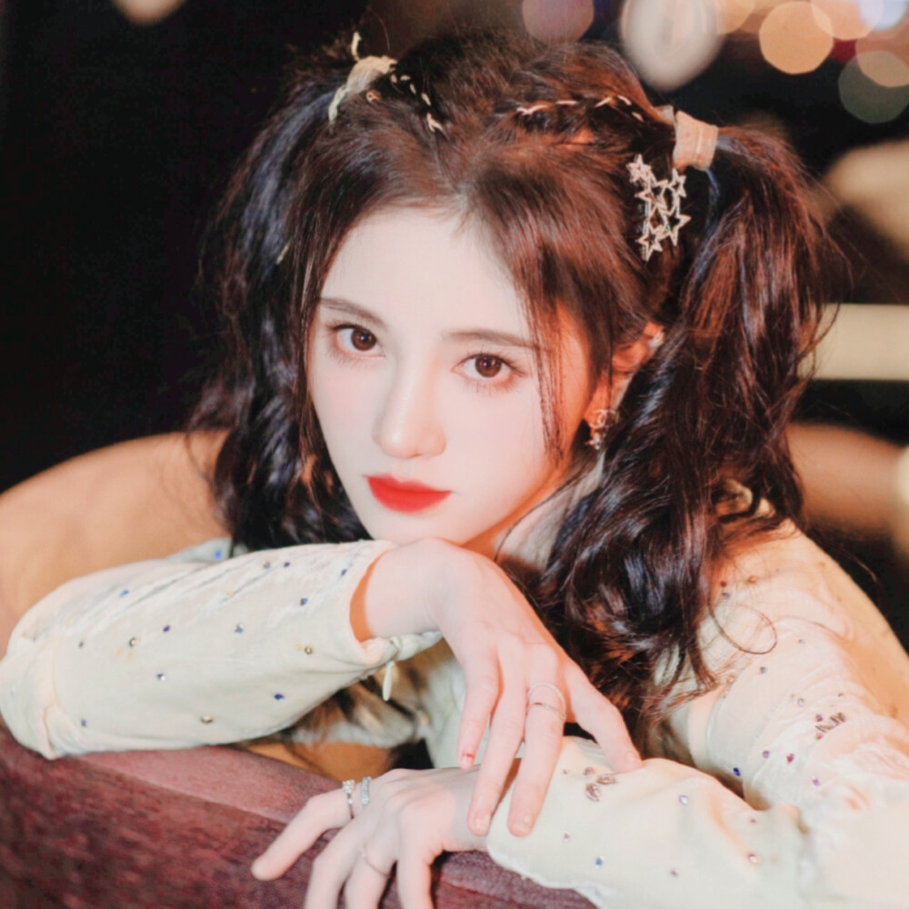 鞠婧祎
原图鞠婧祎工作室