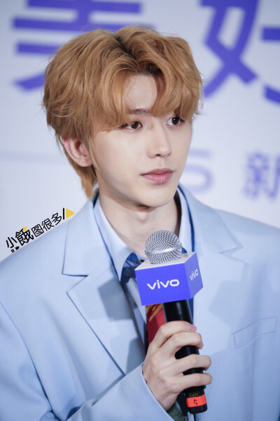 cr:小餓图很多么
蔡徐坤20191114vivoS5发布会