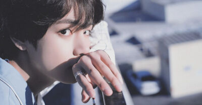 部分未裁剪及降噪。
堆糖[枕讳]。