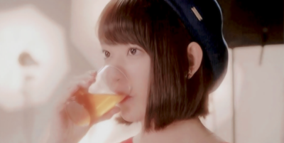 宫胁咲良/抱图看简介