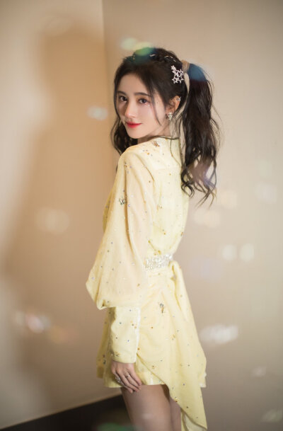 #小鞠鞠婧祎