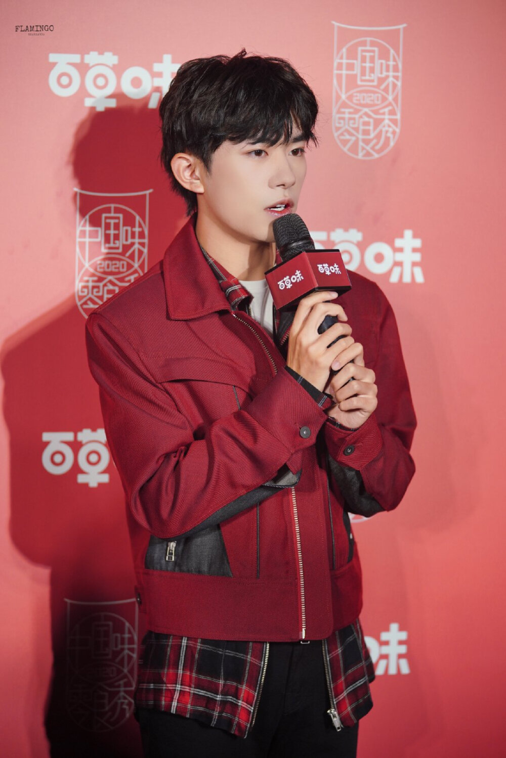 #易烊千玺 #TFBOYS 百草味中国零食秀活动 高清