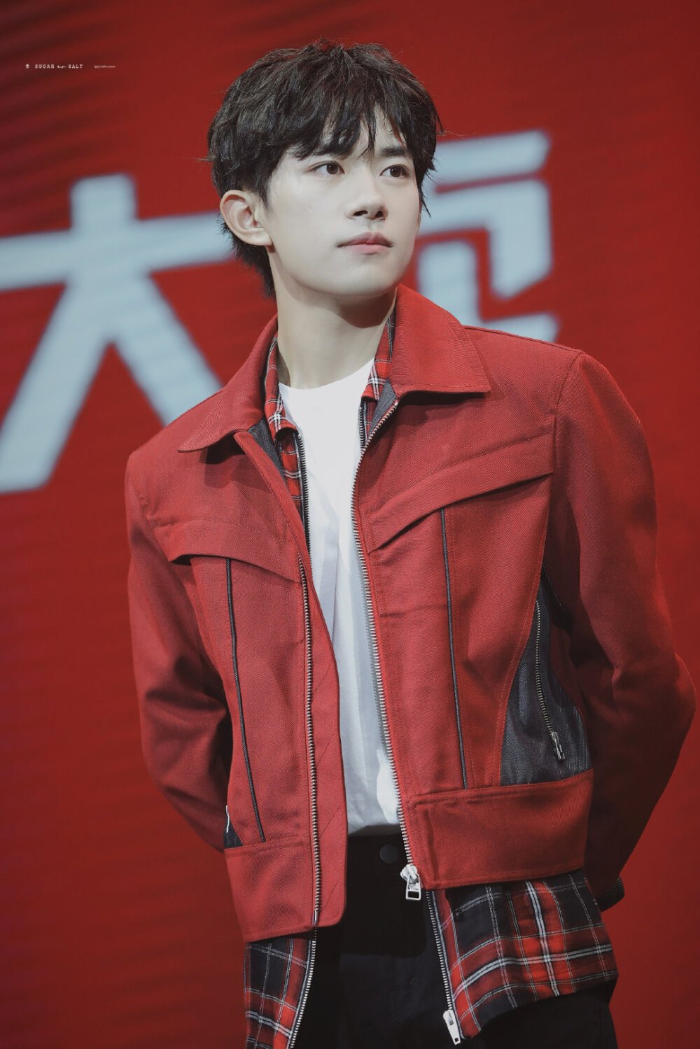 #易烊千玺 #TFBOYS 百草味中国零食秀活动 高清