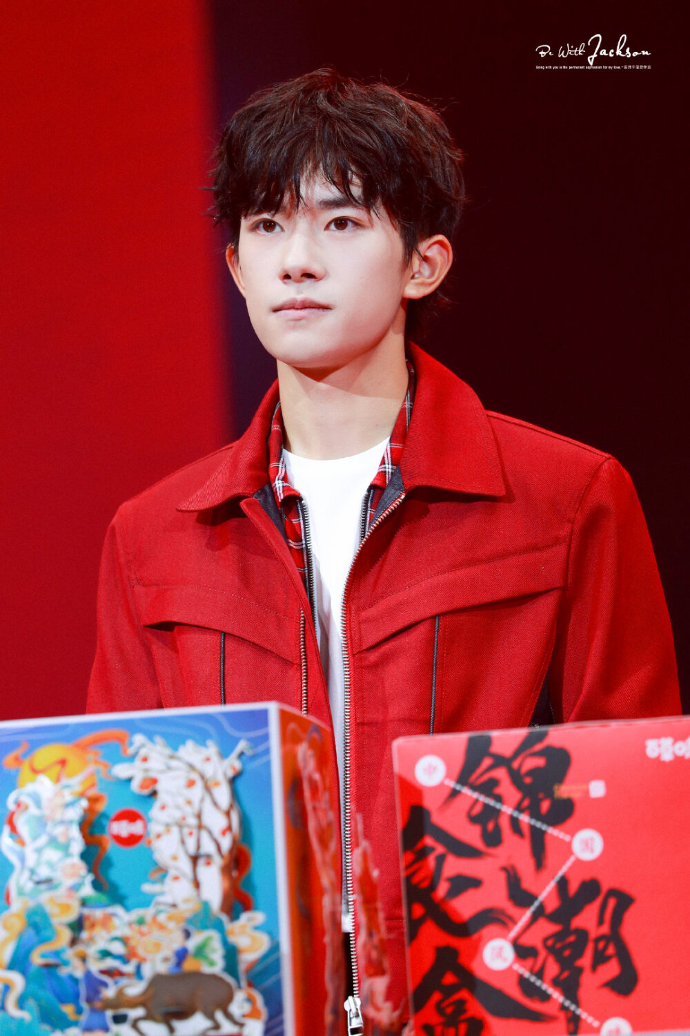 #易烊千玺 #TFBOYS 百草味中国零食秀活动 高清