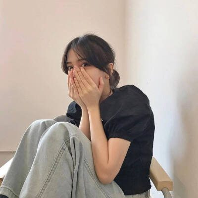 女生头像 高清头像 爱而不得，是庆幸也是遗憾 by：梦茵茵