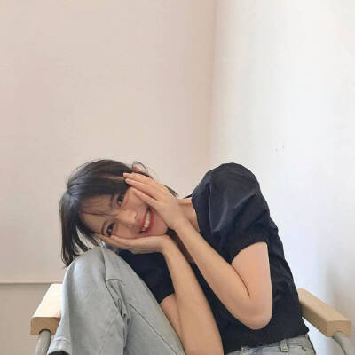 女生头像 高清头像 爱而不得，是庆幸也是遗憾 by：梦茵茵