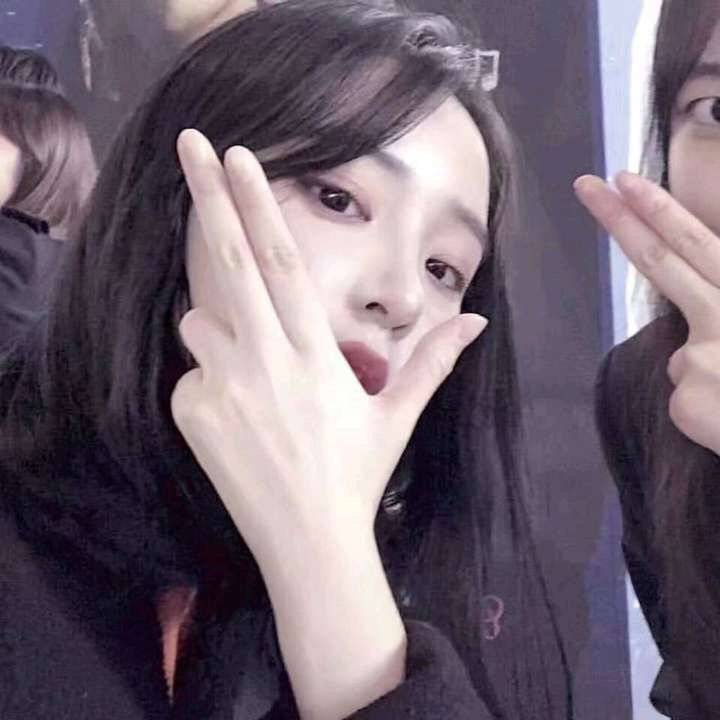 女生头像 高清头像 爱而不得，是庆幸也是遗憾 by：梦茵茵