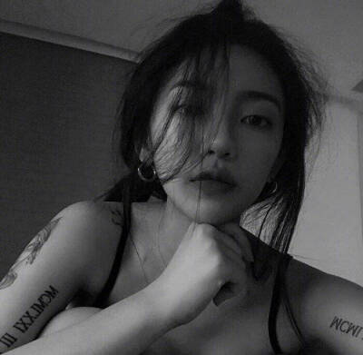 女生头像 高清头像 by：梦茵茵