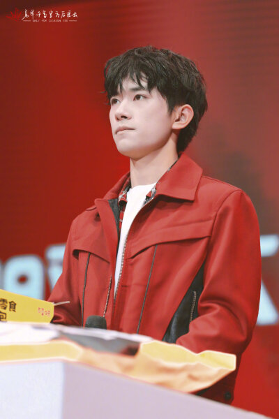 #易烊千玺 #TFBOYS 百草味中国零食秀 高清