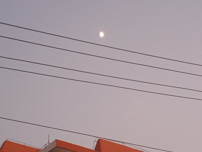 熬过万丈孤独，藏下星辰大海。