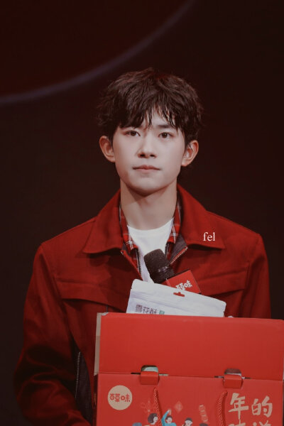 #易烊千玺 #tfboys 百草味中国零食秀 高清