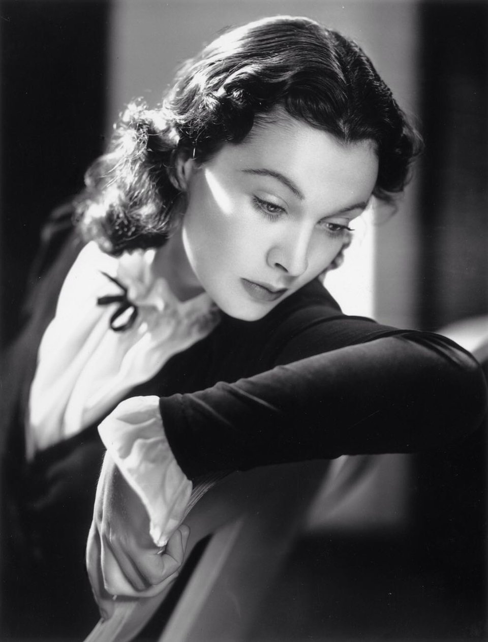 Vivien Leigh
Serena Blandish 《赛琳娜·布兰迪斯》1938
