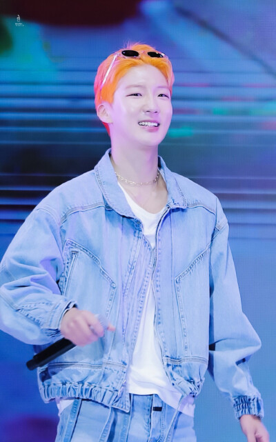 李昇勋 HOONY
✵190427 Ganghwa Spring Festival✵
✨ⓌⒾⓃⓃⒺⓇ✨