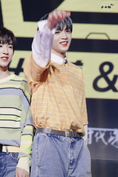 【刘耀文】刘耀文出道快乐