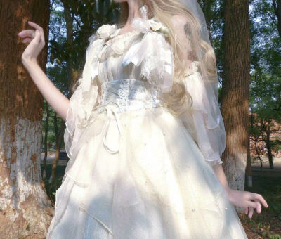 物极必反人美必单