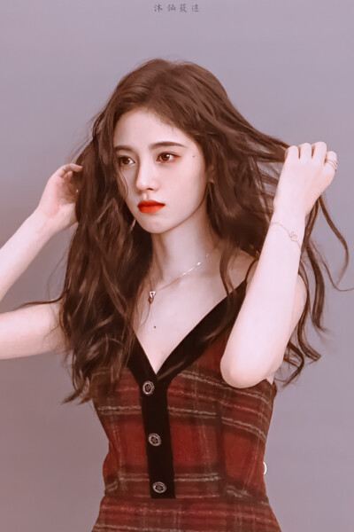 鞠婧祎
cr.沐仙筱迹