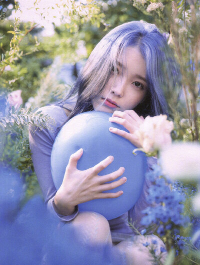 IU LovePoem