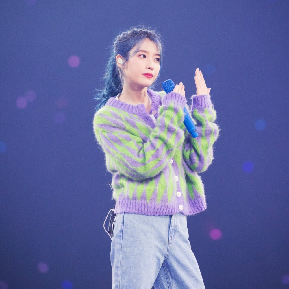 IU LovePoem