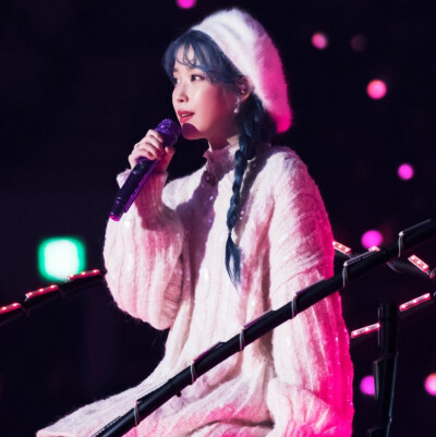 IU LovePoem