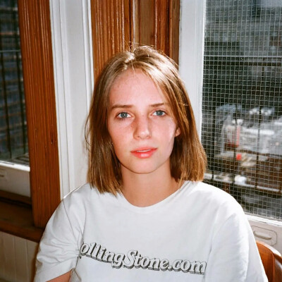 Maya Hawke
