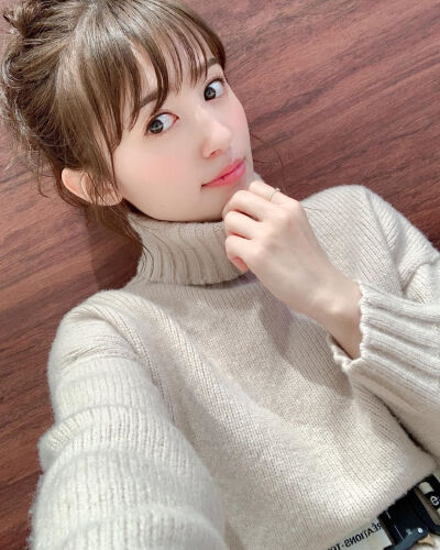 逢田梨香子