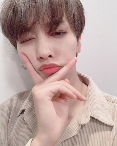 ONEUS 金英助/RAVN
cr.official_oneus