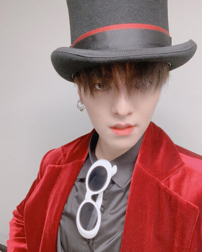 ONEUS 金英助/RAVN
cr.official_oneus