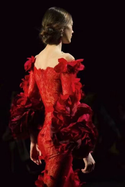 —
Marchesa Elegance ​​​