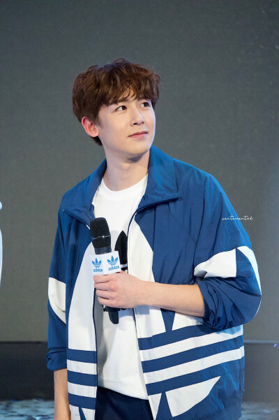 尼坤nichkhun 