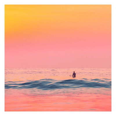 分享粉图❤️
图源ins：charlottecurd