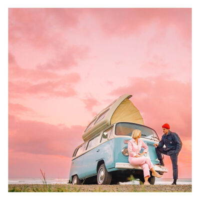 分享粉图❤️
图源ins：charlottecurd