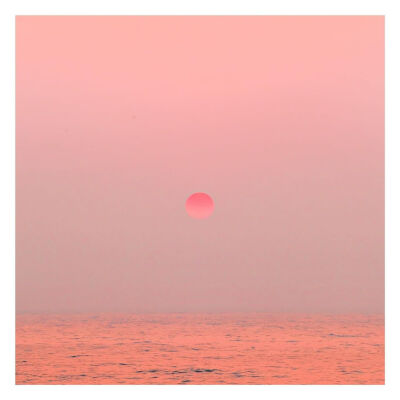 分享粉图❤️
图源ins：charlottecurd