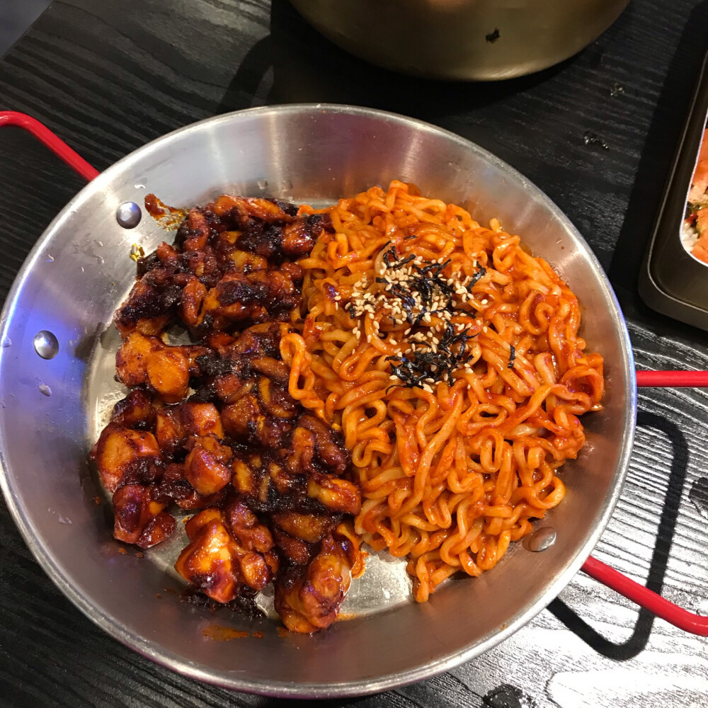 韩餐 鱼饼串 火鸡面 鸡肉芝士锅 可口可乐