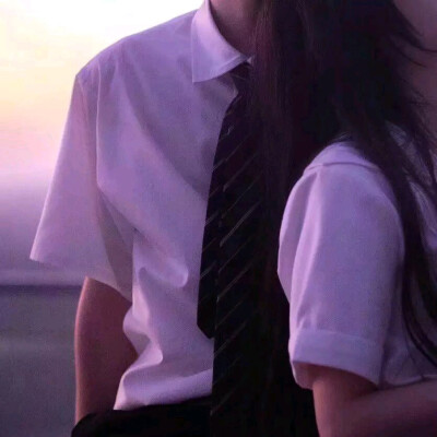 世中仙儿の
情侣头像