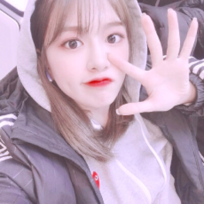 安宥真头像
©®温夏. 