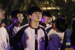 人各自有梦 愿都能实现

喻文波 谢天宇 高振宁 宋义进 小乐言 卢崛